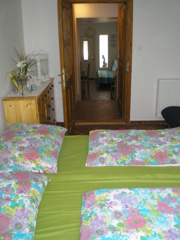Apartman Havenatura Микулов Екстериор снимка